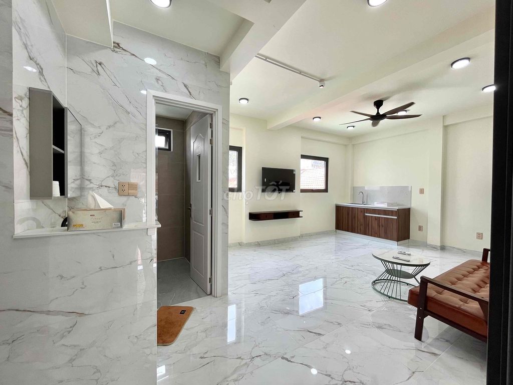 Room 1 .50 m kitchen room 2 high-end Trần Bình Trọng District 5