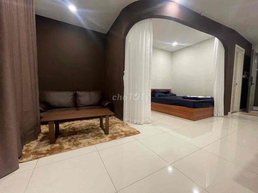 We need to rent Lavida Plus for 8.5 million a month.