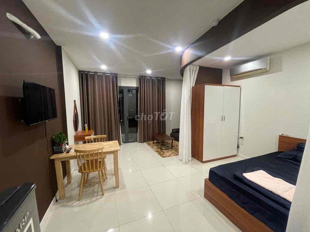 We need to rent Lavida Plus for 8.5 million a month.