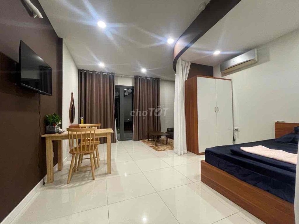 We need to rent Lavida Plus for 8.5 million a month.