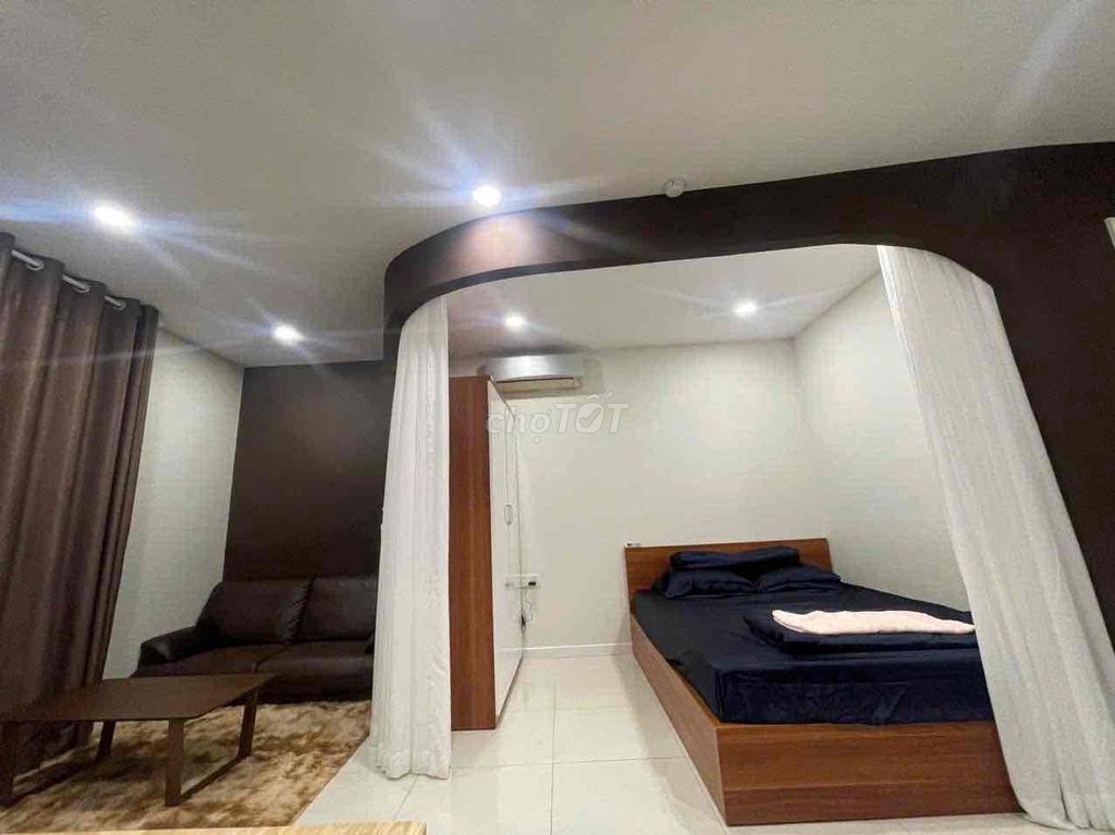We need to rent Lavida Plus for 8.5 million a month.