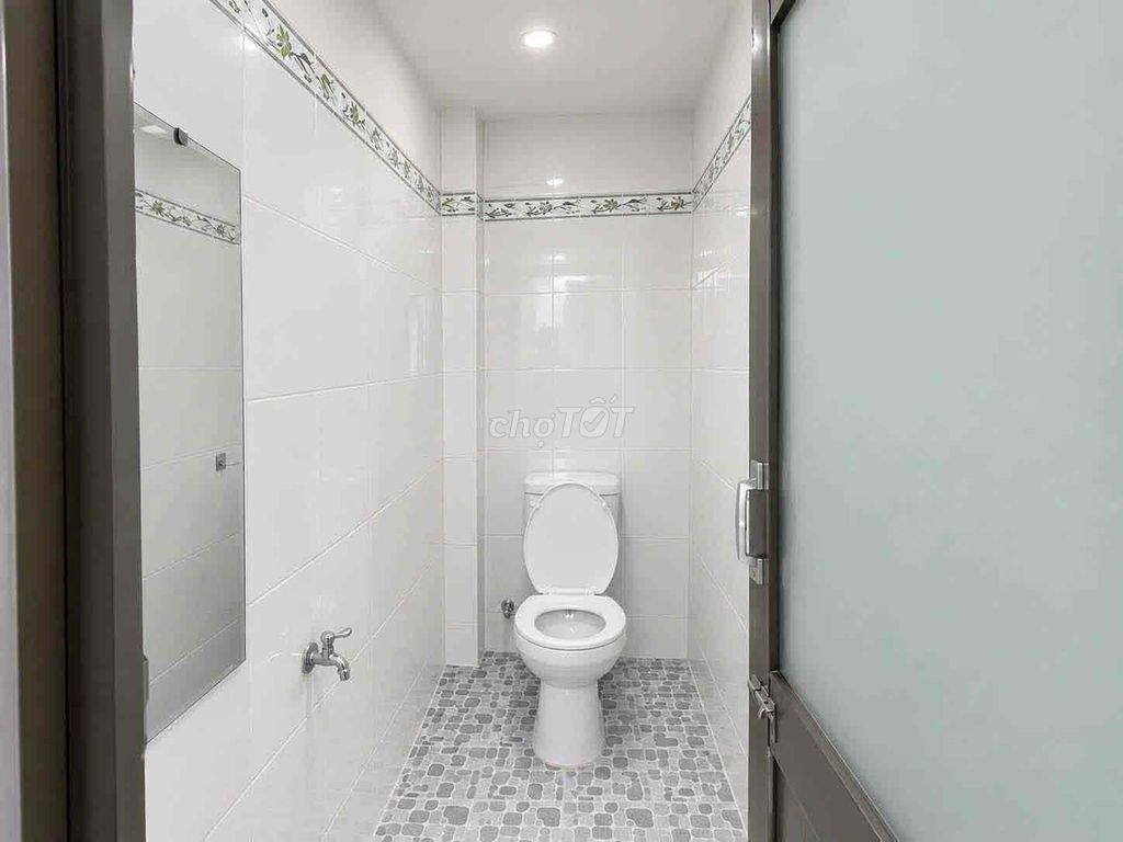 Rent the Guardian 1 st floor. 1st floor, Thủ Đức.