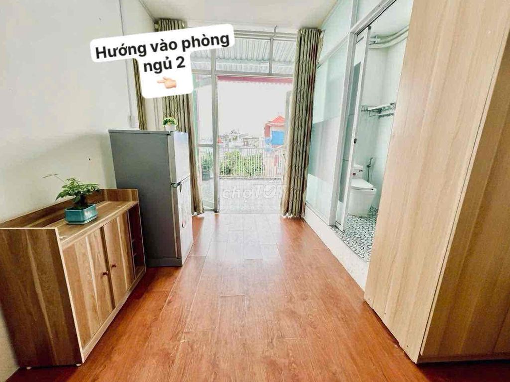 2 separate bedrooms for leaving 10 motorcycles90 m2 nice front house