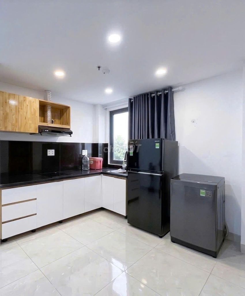 Court of envy park - two bedrooms full of furniture - super wide balcony