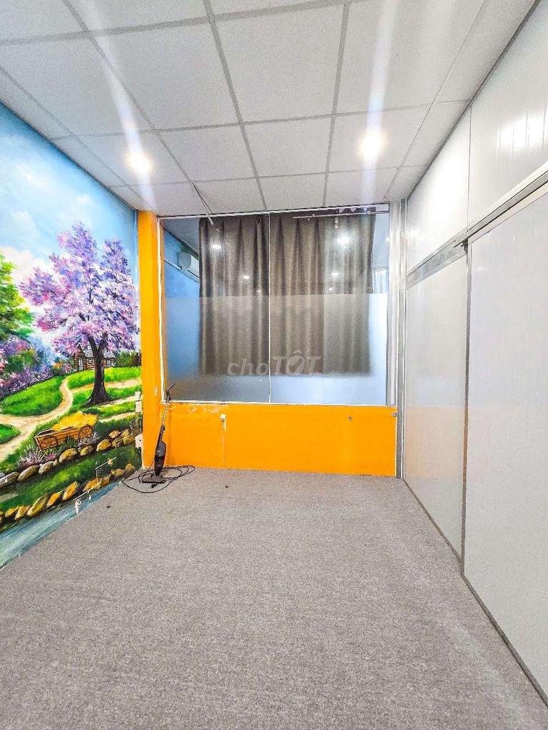 Rent the free room for the first month-- no stake--aeon 4 P.