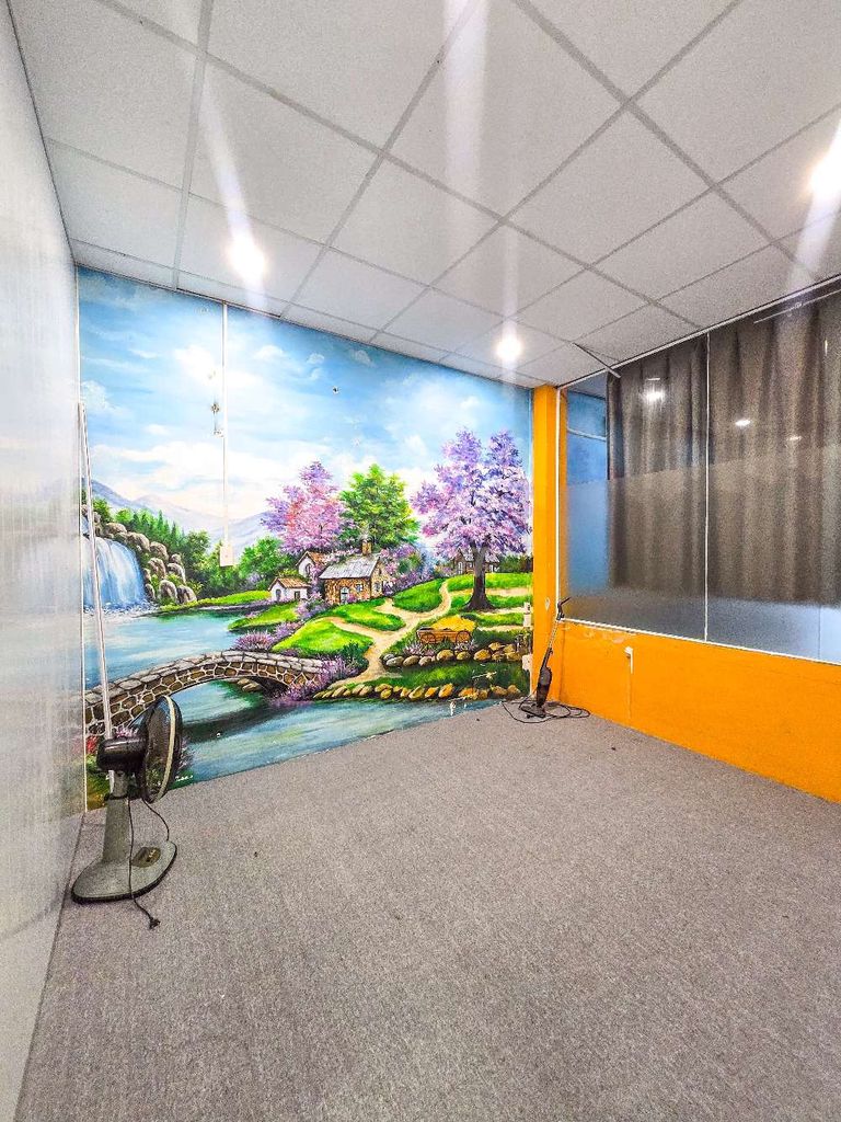 Rent the free room for the first month-- no stake--aeon 4 P.