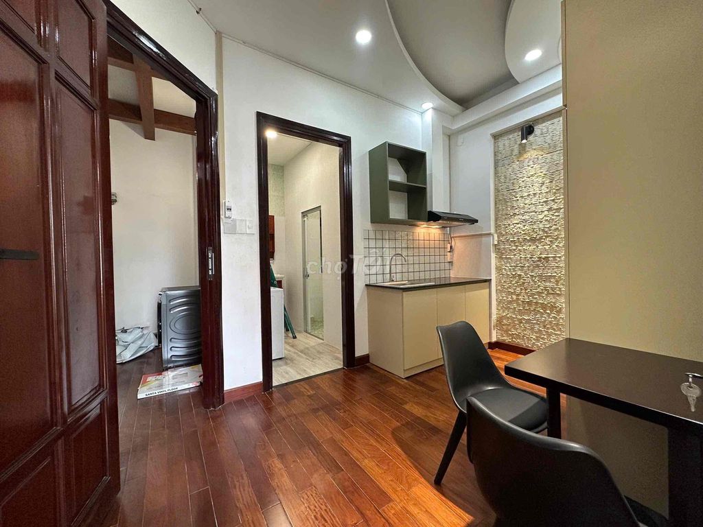 Opening the new apartment. One bedroom near District 1. First month's offer.