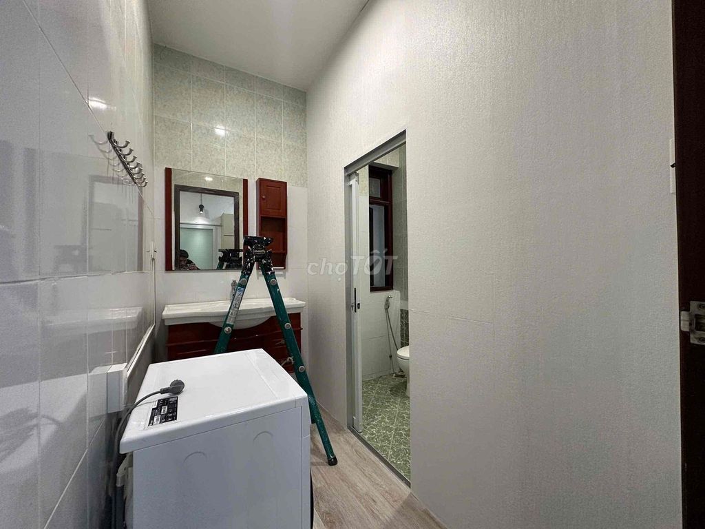 Opening the new apartment. One bedroom near District 1. First month's offer.