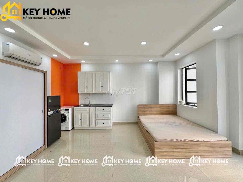 The Green House, Cityland.