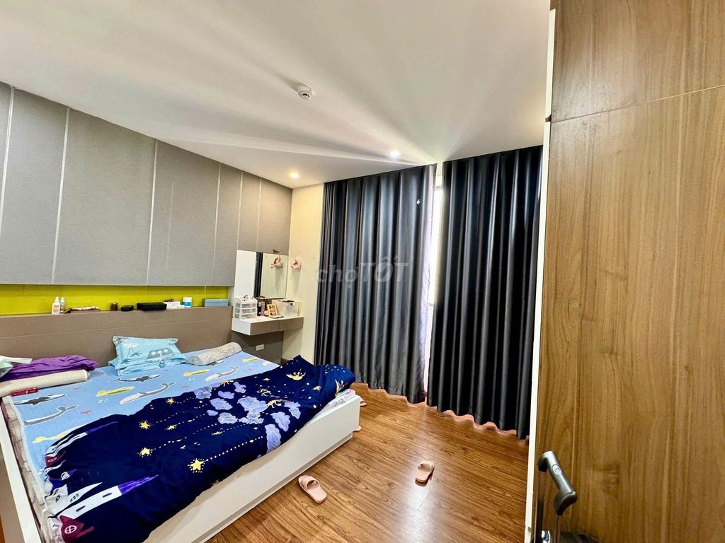 The angle 2 p sleeps- Ruby Garden- Nguyễn Sỹ Sách-10 million a month.