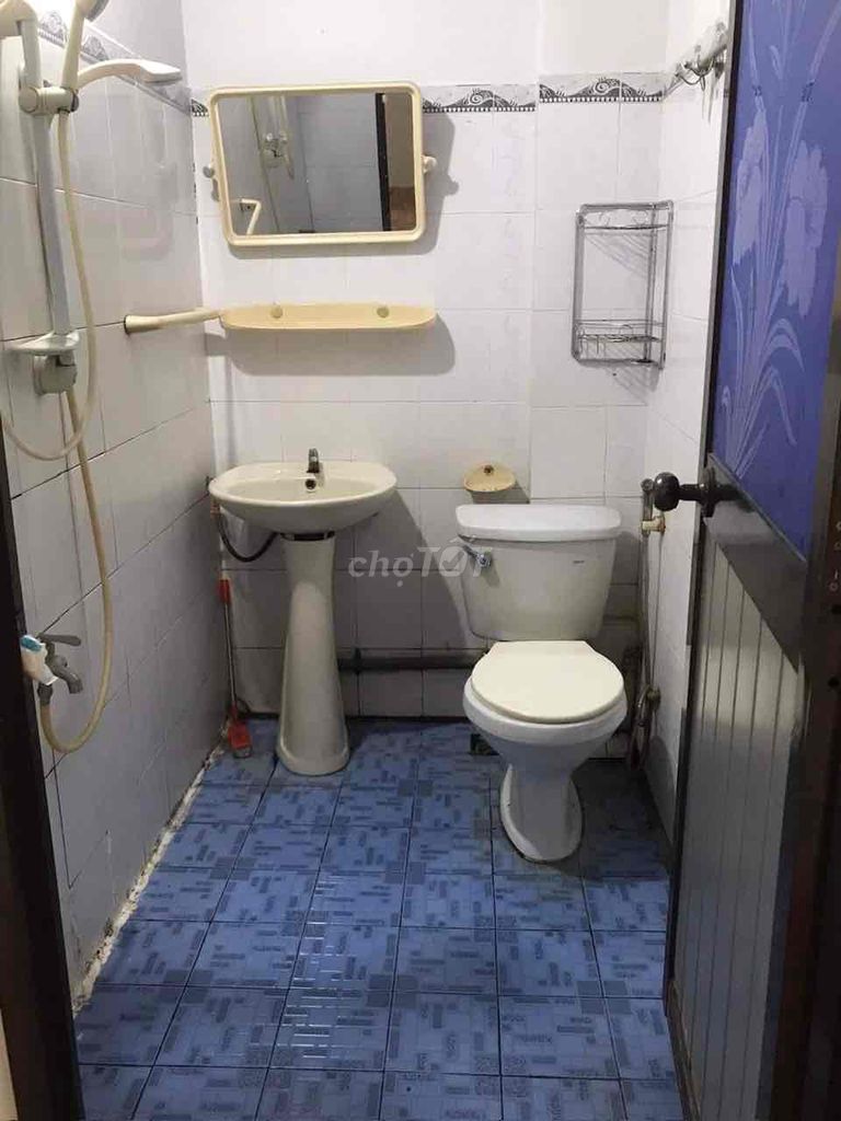 Room 21 meters, Hoàng Hoa Thám Road, security.