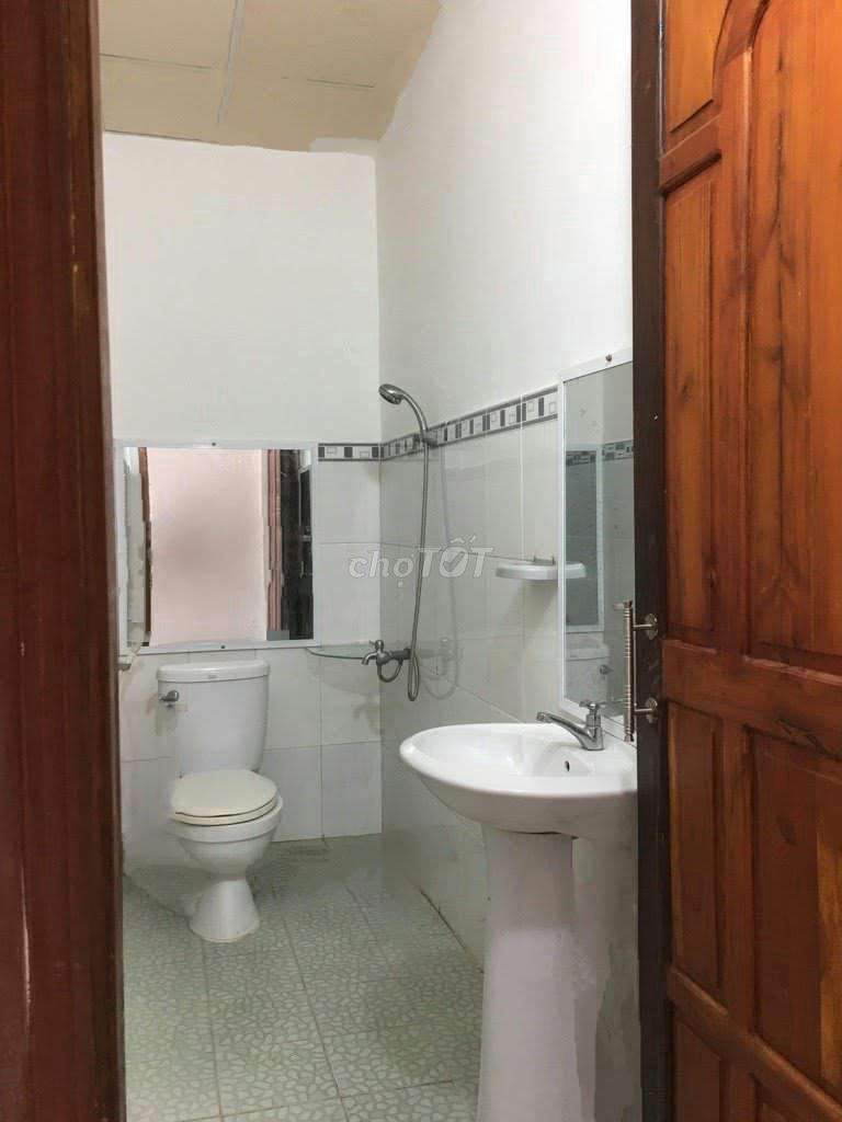 Nice new room in the villa, cars to the door, free time.
