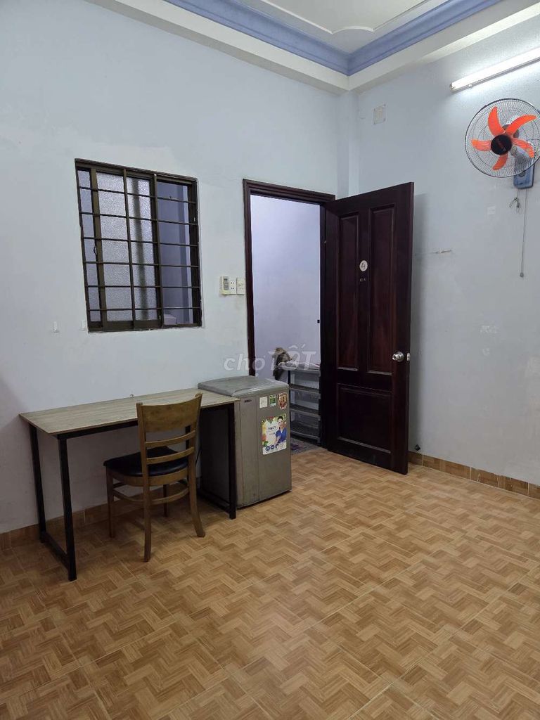 Rent medical room with photos of home 36/8 Giải Phóng, 020, Q. Tân Bình
