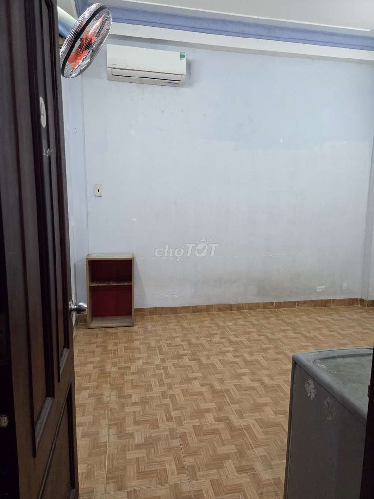 Rent medical room with photos of home 36/8 Giải Phóng, 020, Q. Tân Bình