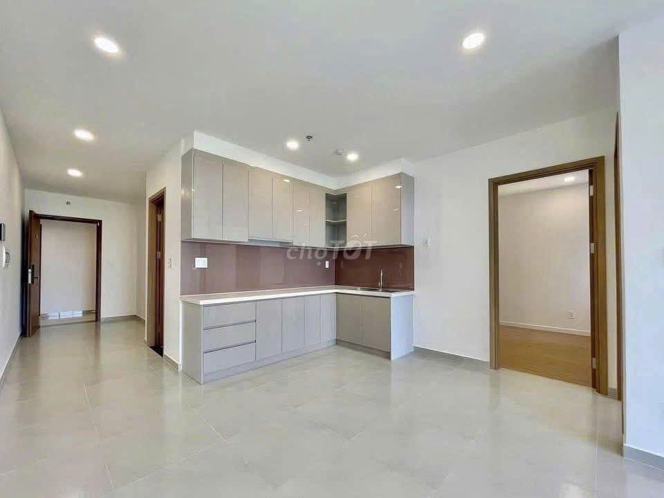 There's two remaining rents for 5-5.5 million. 2 bedrooms, 1 toilet,63 million.