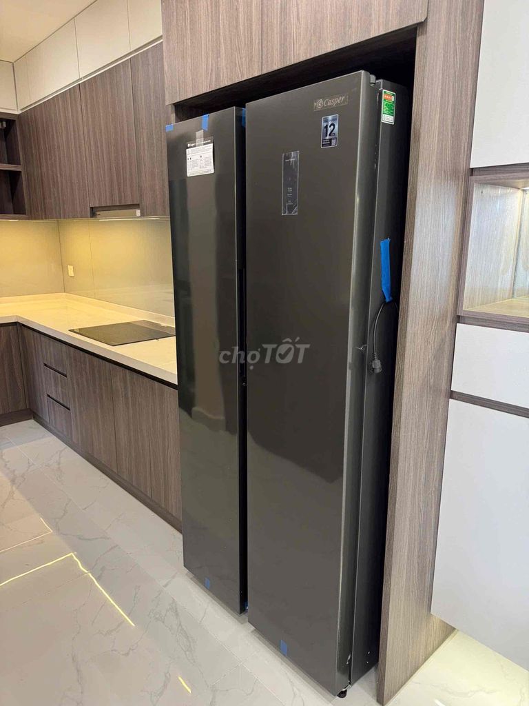 Specially renting a high-end Diamond Center apartment.