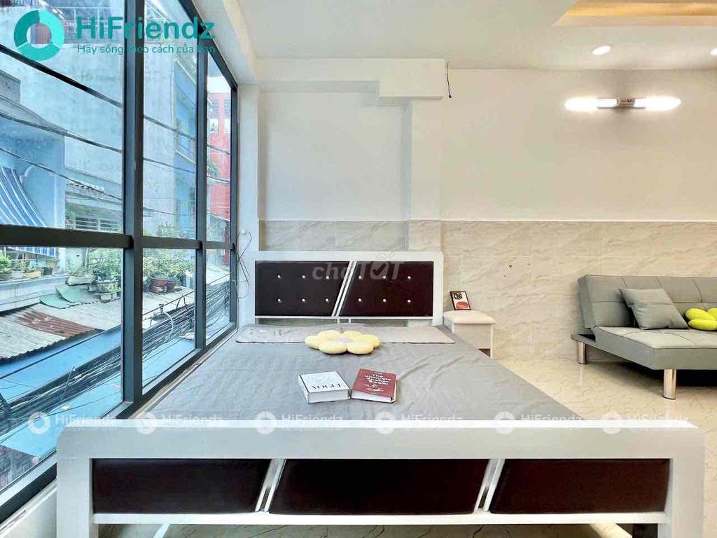 renting mini/modular view - elevator building
