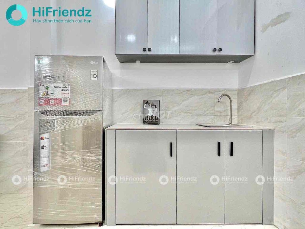 renting mini/modular view - elevator building