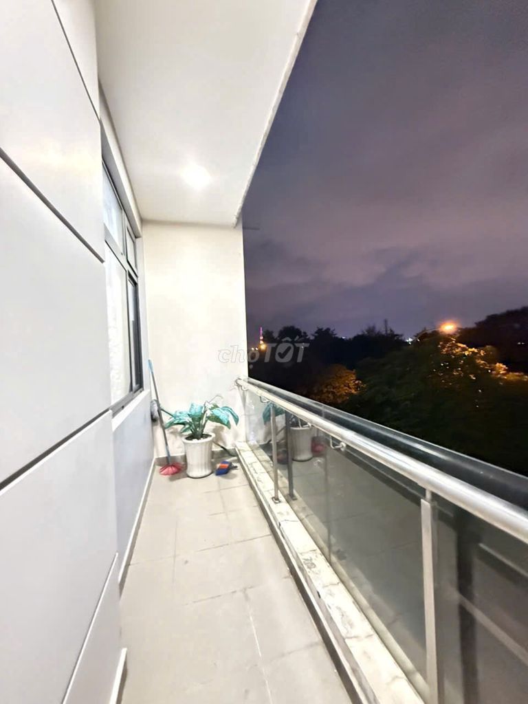Rent the service apartment, house in the Imperial Bedroom. 25 m2 million, one bedroom 40 meters 2 million.
