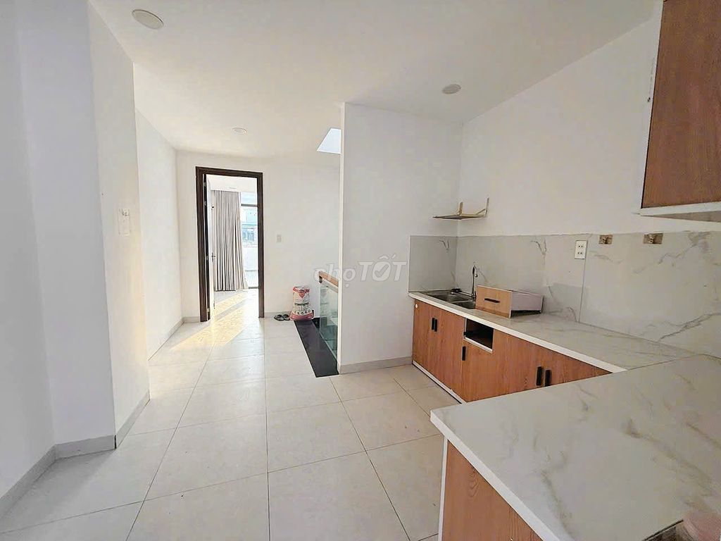Rent the service apartment, house in the Imperial Bedroom. 25 m2 million, one bedroom 40 meters 2 million.