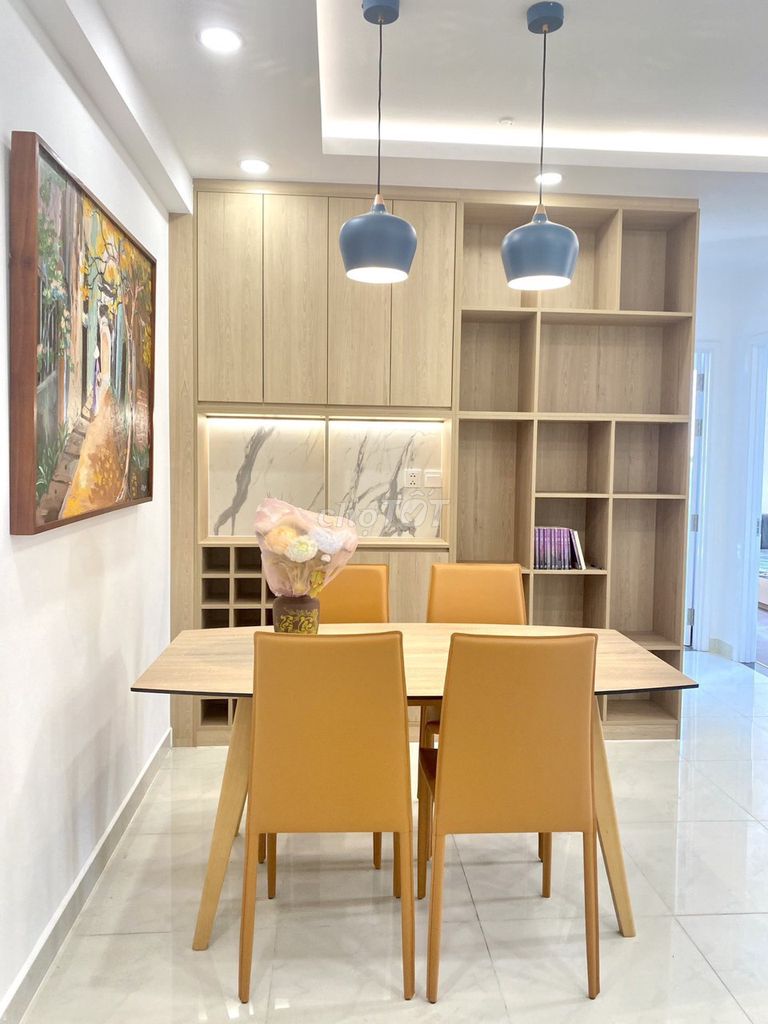 I need two bedrooms, two bedrooms, one Lavida Project full of furniture for only 15 million a month.