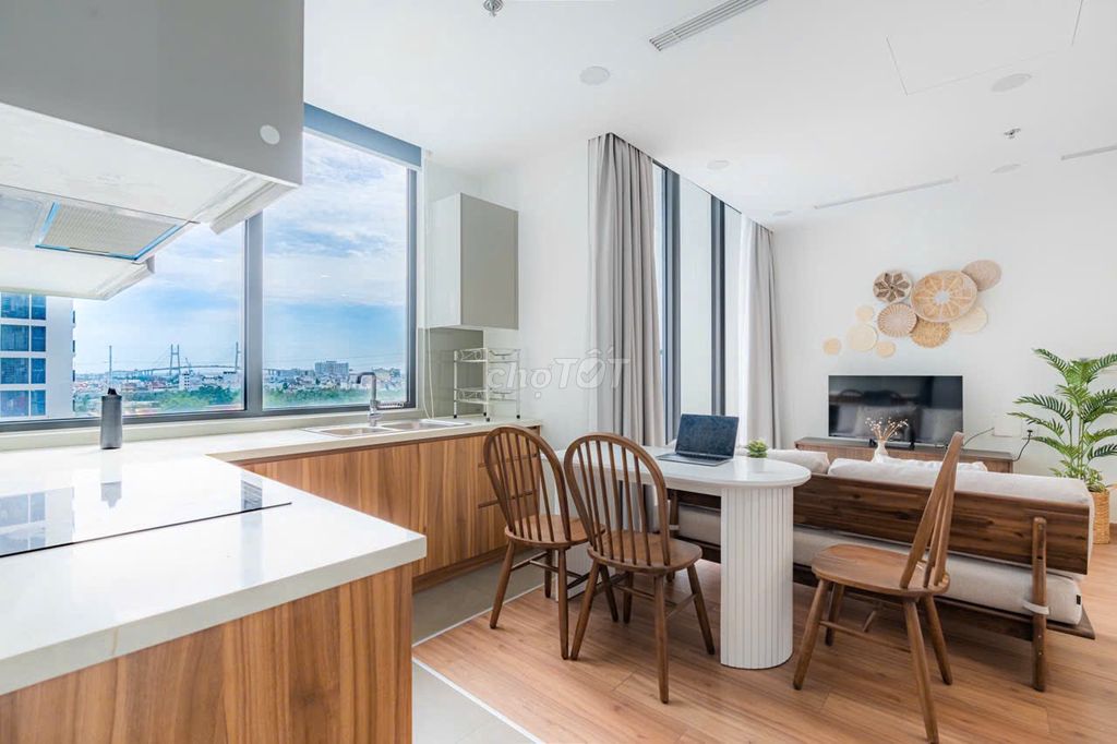 Eco green-g for a bedroom cost 7.5 million -- nice view house.