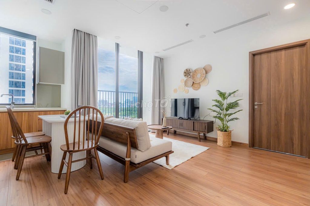 Eco green-g for a bedroom cost 7.5 million -- nice view house.
