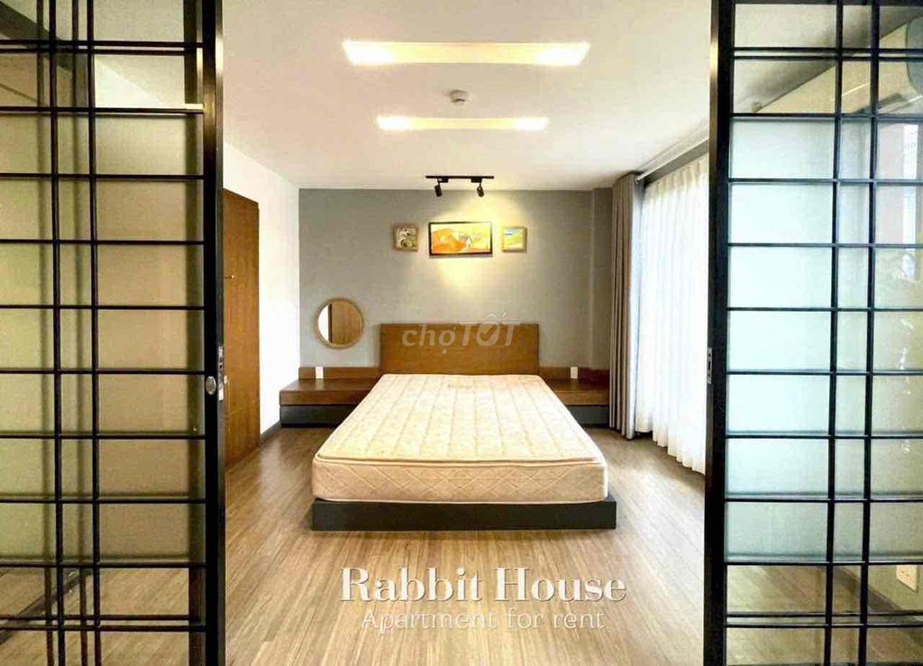 The two bedrooms are clear with the update Trường Sa