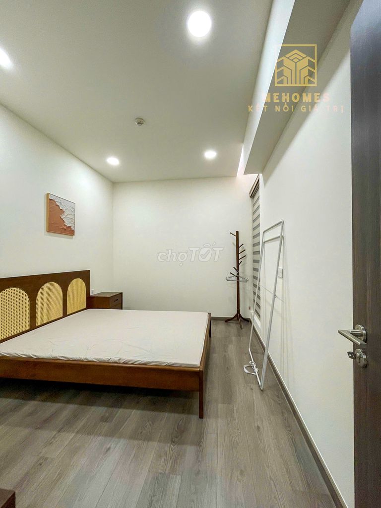 Three bedroom 121m2 super nice, low floor, green forest view, full upper interior
