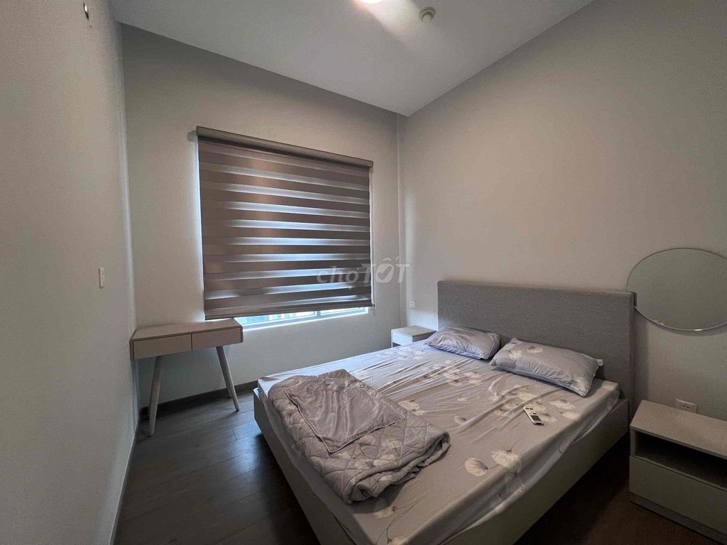 We'll rent 85 meters. Three bedrooms. Two.