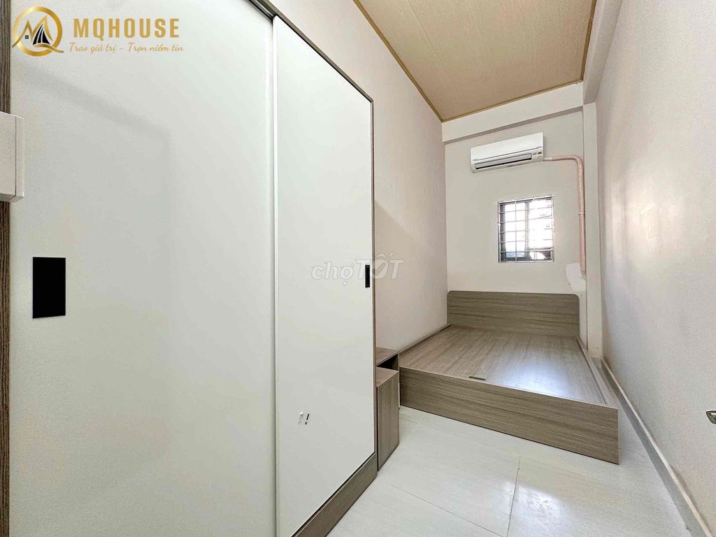 Renting a two-size, cool, open-air studio with sky windows in it.