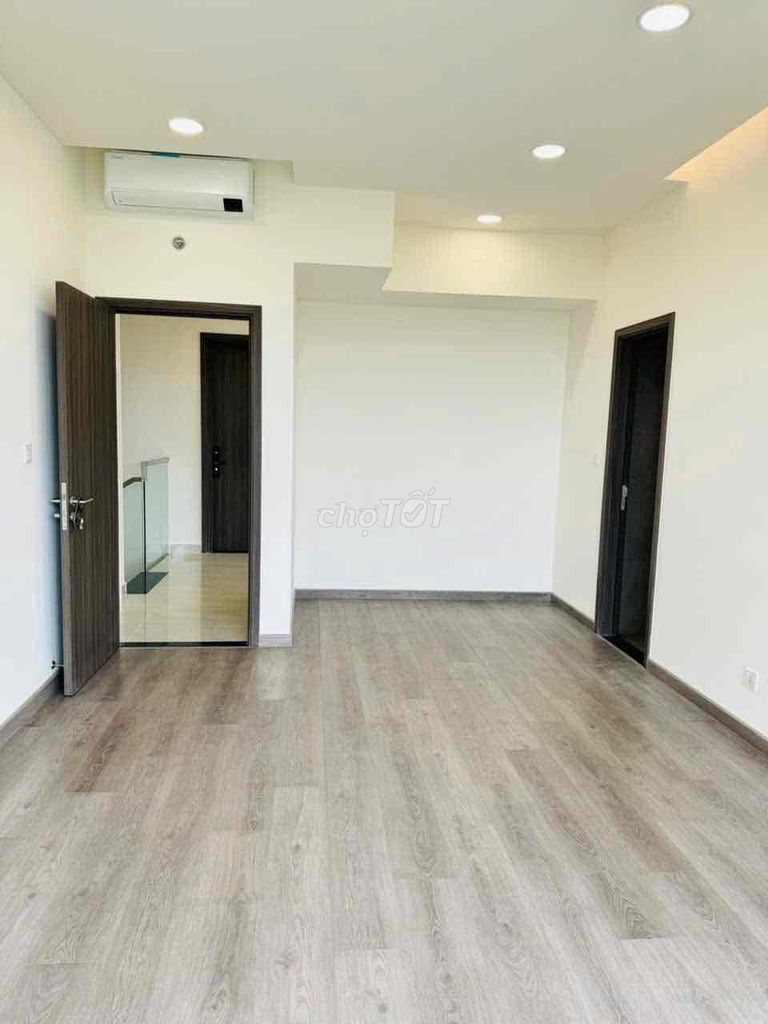 Rent apartment Duprix 4 bedrooms (S=200 m2 Celadon City)