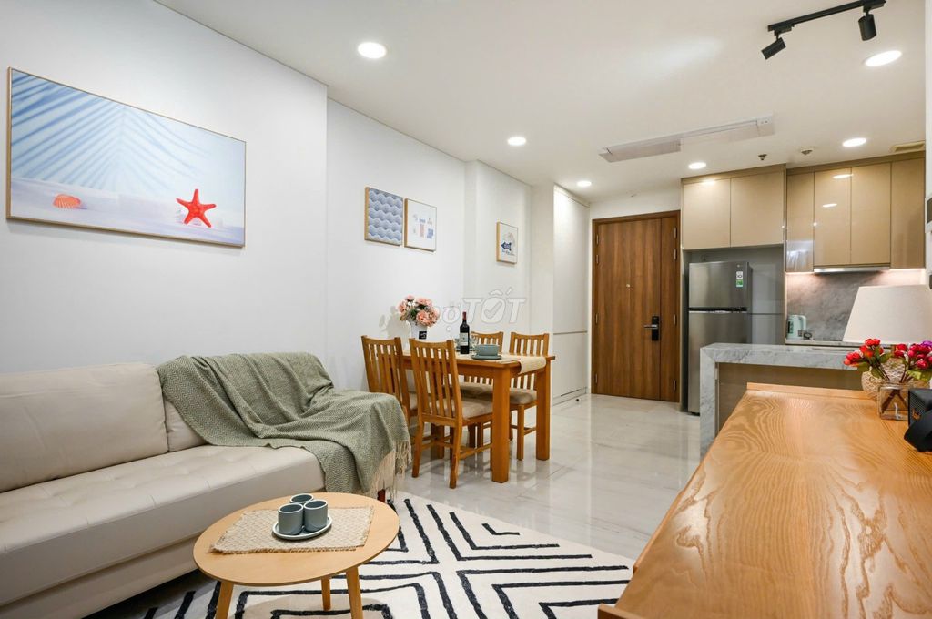 Rent Kingdom 101-1-1-0. One bedroom. Two bedrooms.