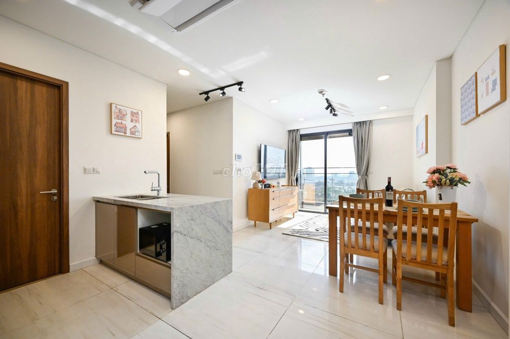 Rent Kingdom 101-1-1-0. One bedroom. Two bedrooms.