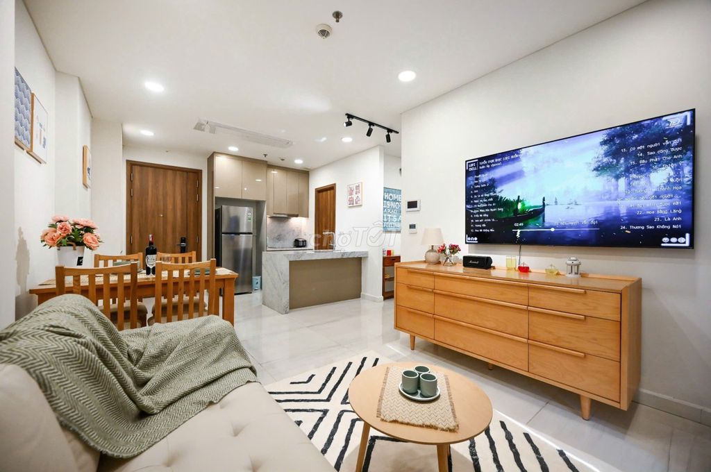 Rent Kingdom 101-1-1-0. One bedroom. Two bedrooms.