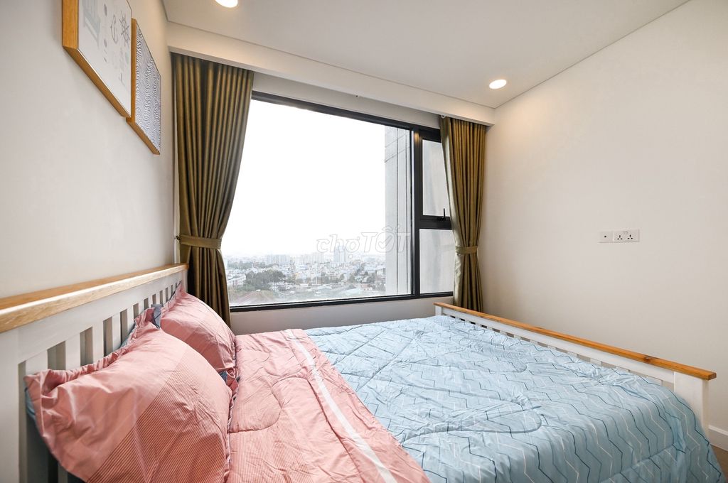 Rent Kingdom 101-1-1-0. One bedroom. Two bedrooms.