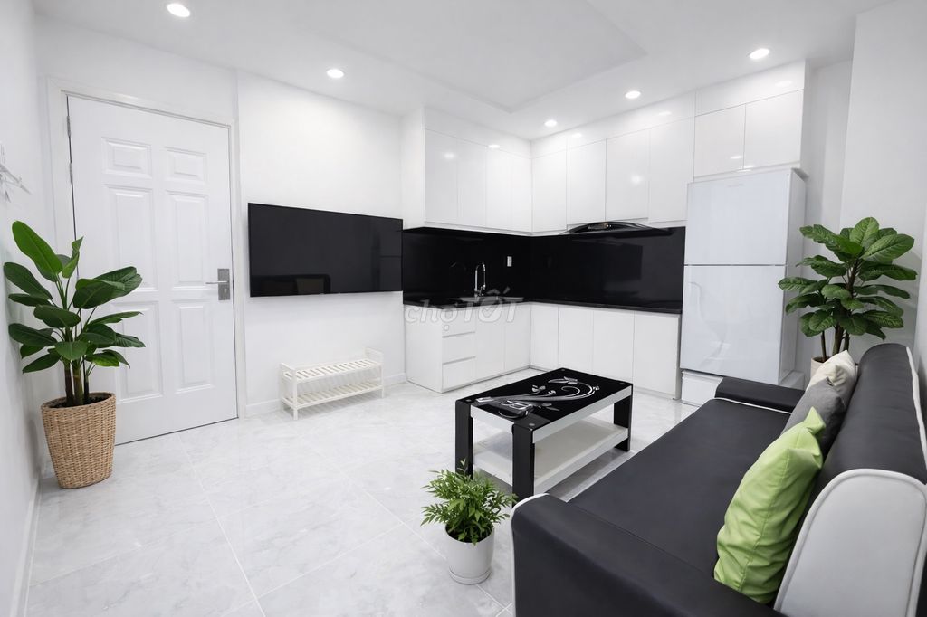 The Tzeun-1 Bedroom Justice Bridge has its own pool.