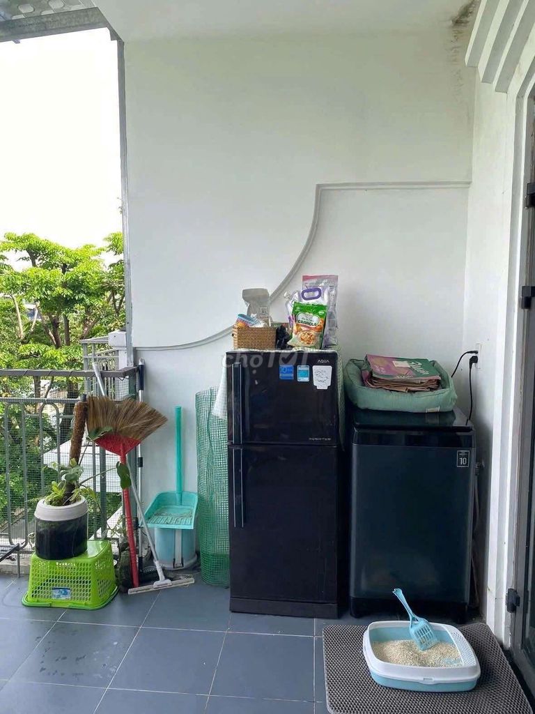 Rent the full-in-a-half balcony house near Arts Phan Huy Ích.