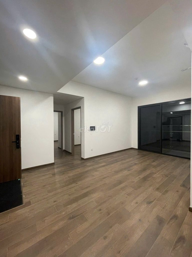 We'll have Mizuki Park Rent. Two bedrooms. Two toilets.