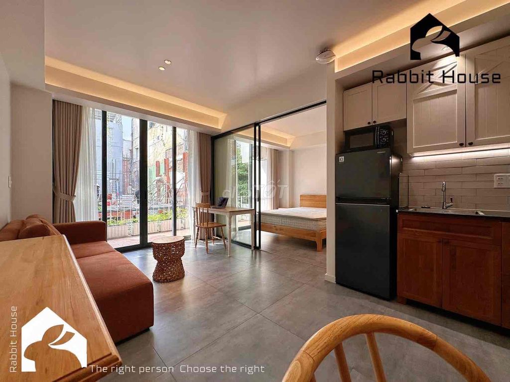 The apartment is a full bedroom with a big Hồ Hảo Hớn district 1 near the Institute.