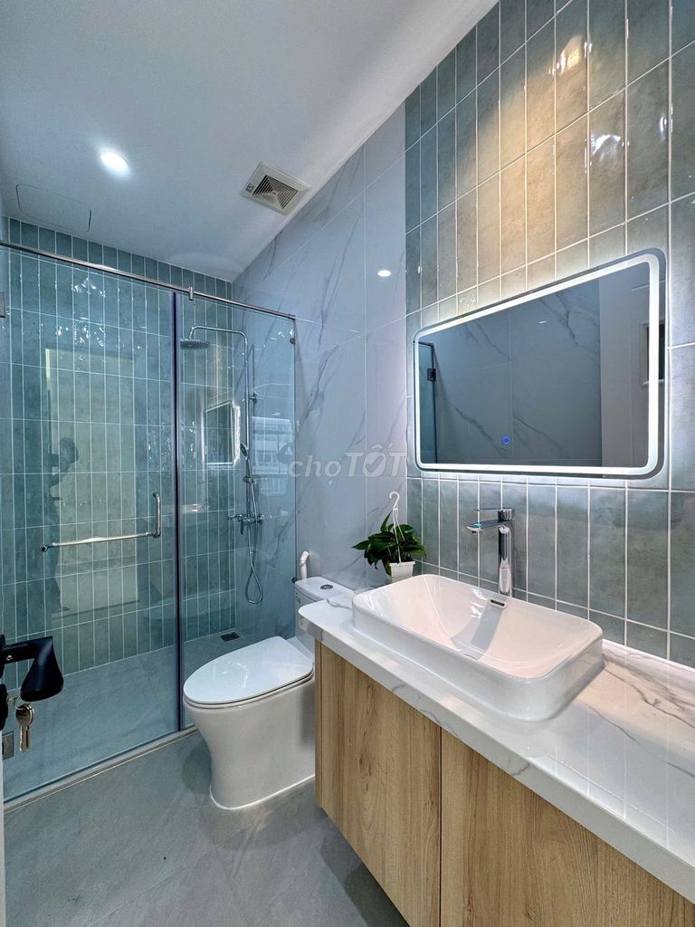 Rent Sky Garden apartment, nice house, full interior, clear view.