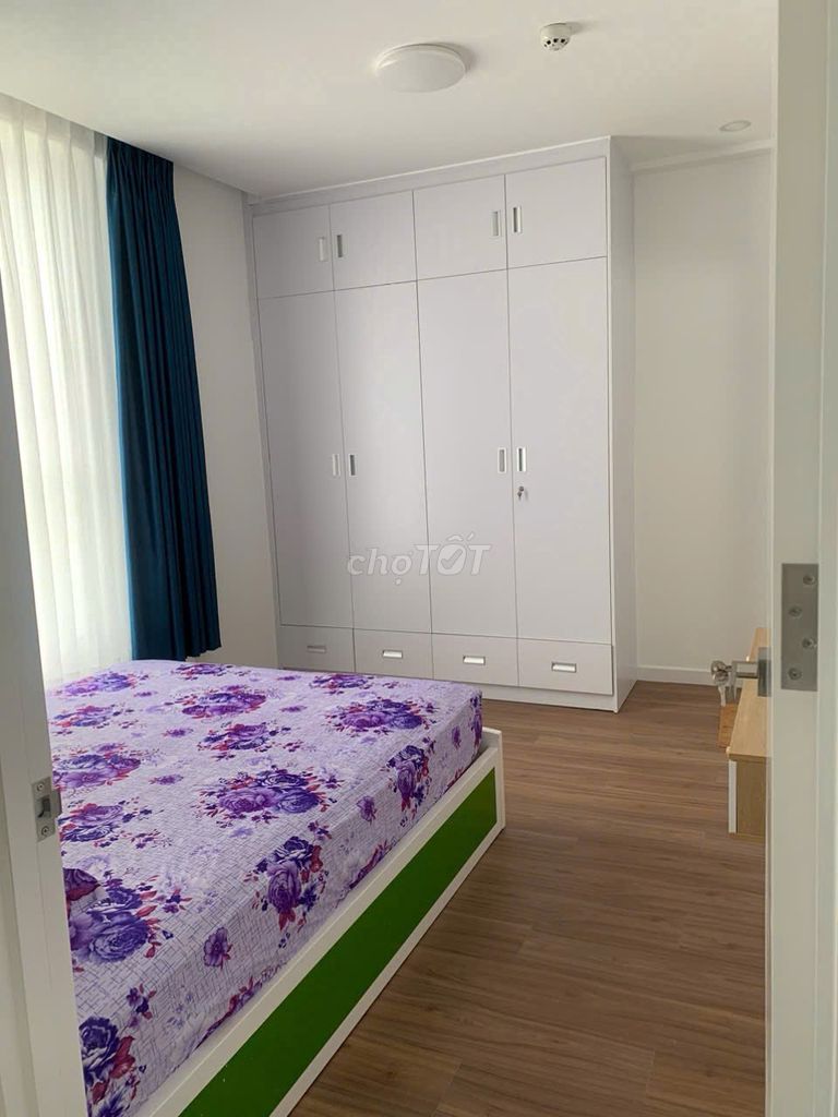Precia rents a bedroom/two bedroom full of furniture, counseling the right needs.