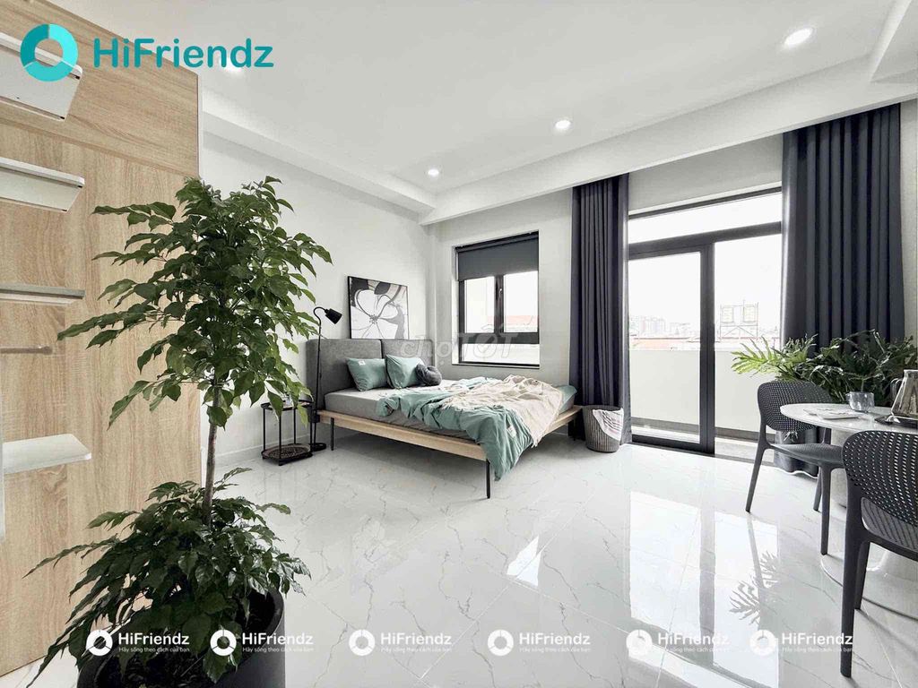 Rent the balcony studio Full interior machine wash on the metro line
