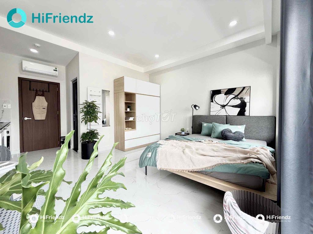 Rent the balcony studio Full interior machine wash on the metro line
