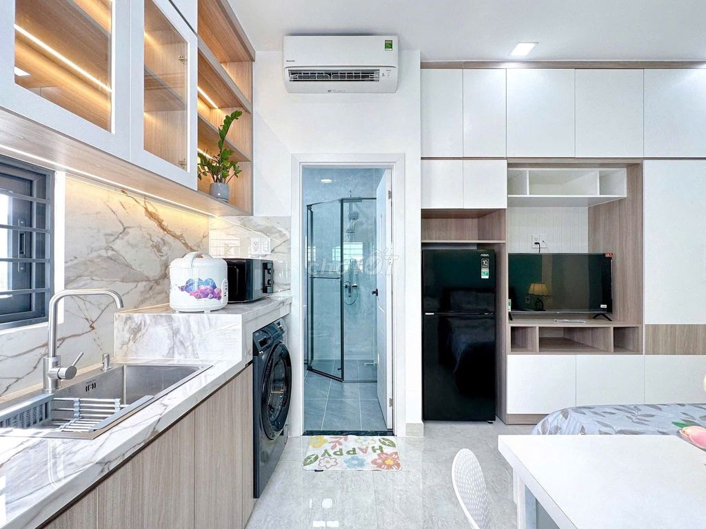 High-class apartment clears Bắc Hải at our new stop. 6 million.
