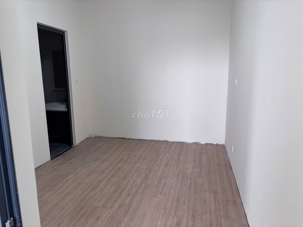 Rent a bed room 50.m2 at 8 million at Aurora Ressidence.