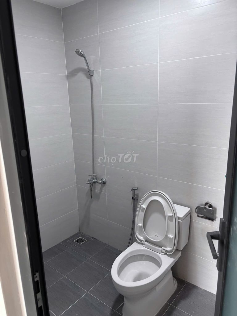 Rent a bed room 50.m2 at 8 million at Aurora Ressidence.
