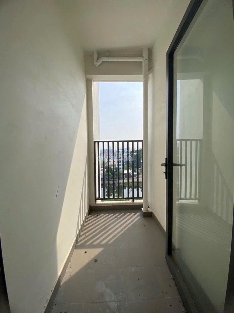 Rent a bed room 50.m2 at 8 million at Aurora Ressidence.