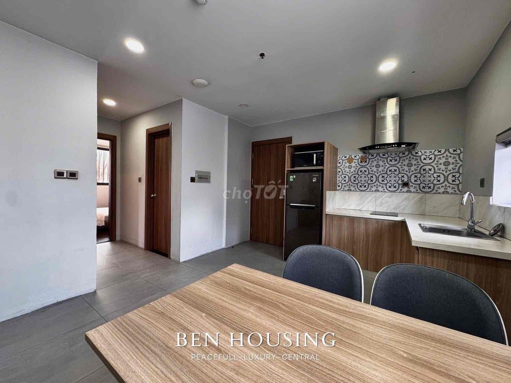 Two bedrooms. One bedroom. - The elevator balcony.