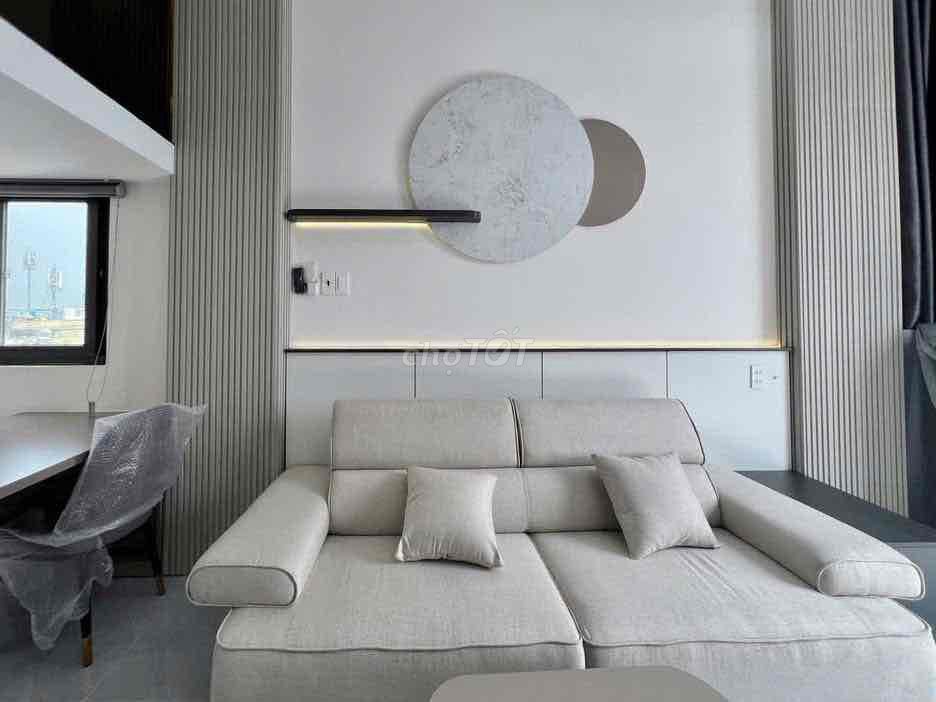 Rent the balcony studio full interior section 7